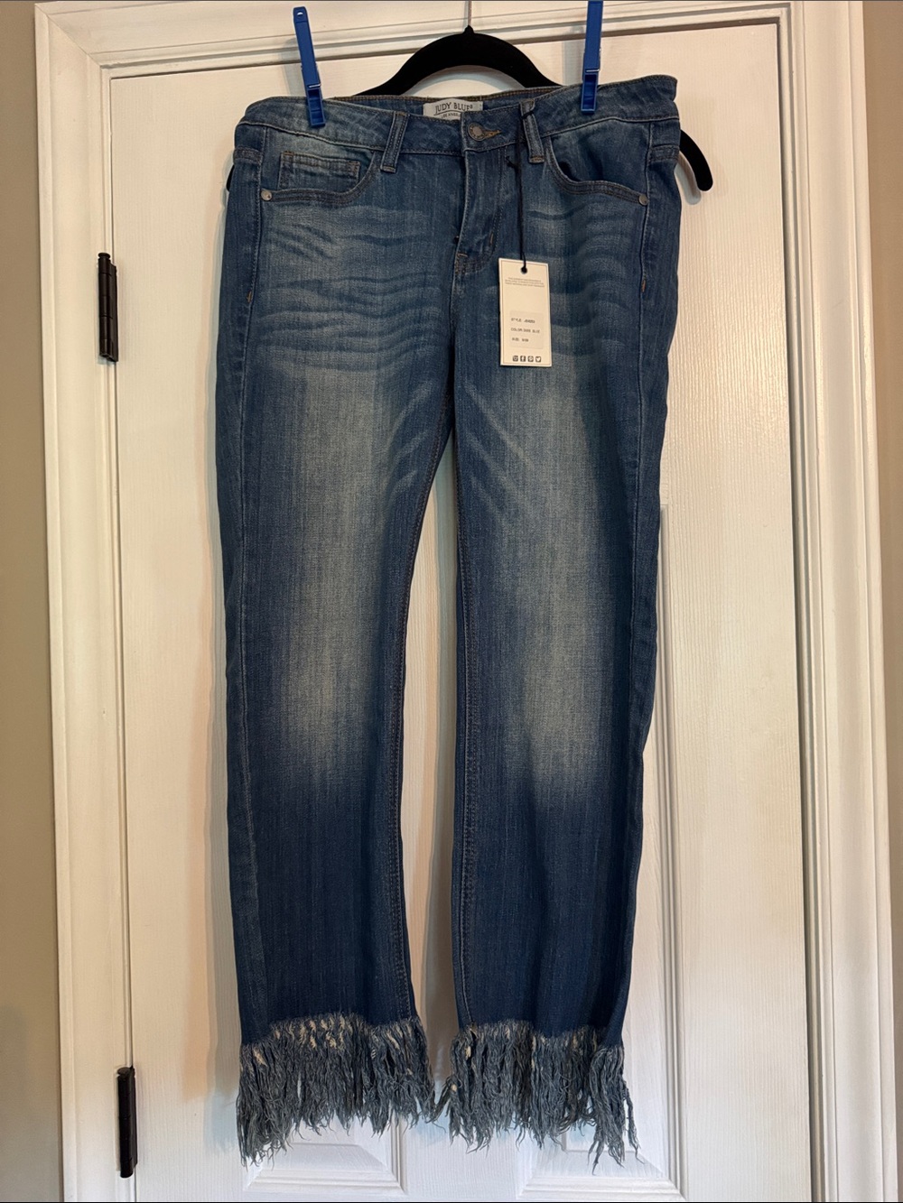 NWT Judy Blue Cropped Jeans